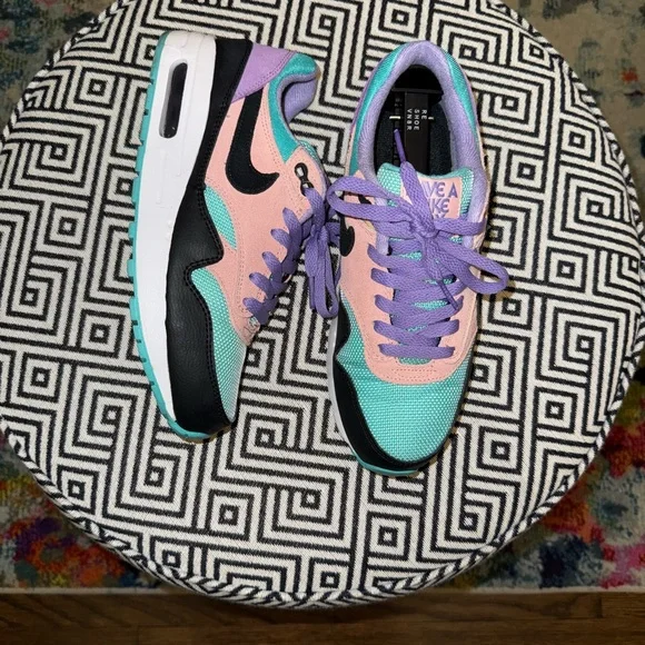 Nike Air Max 1 "Have A Nike Day" Sneakers- Teal, Purple, Pink, Black- Women’s 7 - Picture 5 of 12